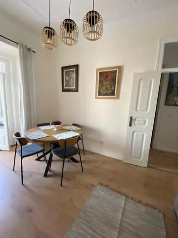 Lisbon Center Apartment Gm